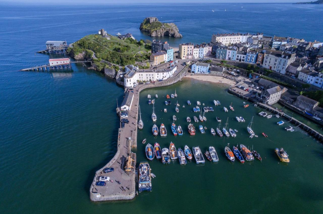 Goscar Court - 1 Bedroom Apartment - Tenby Exteriör bild