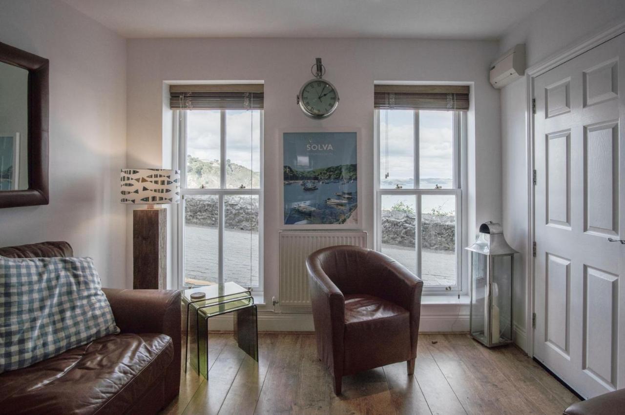 Goscar Court - 1 Bedroom Apartment - Tenby Exteriör bild